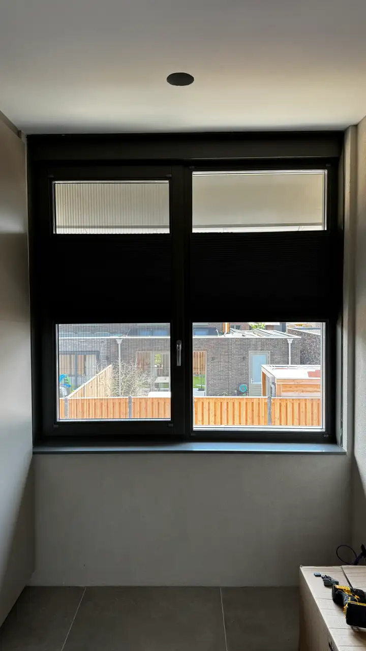 Project voorbeeld /images/project-images/Plissegordijnen/Plisse-gordijn_6076.webp
